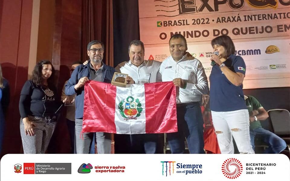 PRODUCTORES DE QUESOS PERUANOS OBTIENEN 5 MEDALLAS EN CONCURSO